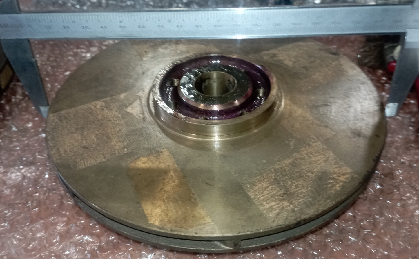 Girante in ghisa e acciaio per pompa acqua motori MWM, DEUTZ 3