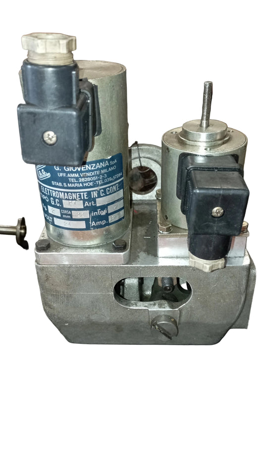 Elettromagnete industriale composto da ELETTROMAGNETE TIPO P7 e ELETTROMAGNETE TIPO GCP 5 Volts 24
