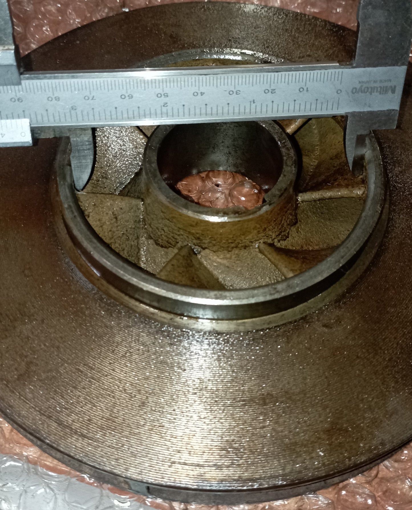 Girante in ghisa e acciaio per pompa acqua motori MWM, DEUTZ 4