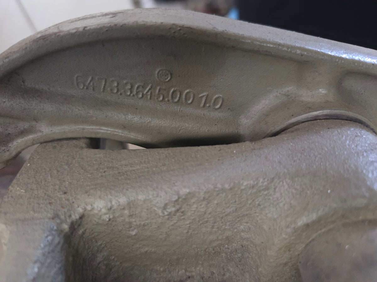 Testata e gruppo bilanciere per motore MWM tipo RHS 526