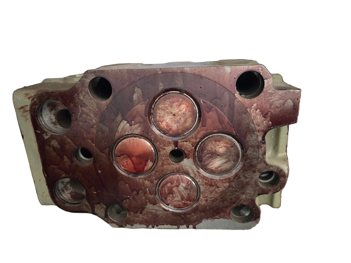 Testata e gruppo bilanciere per motore MWM tipo RHS 526