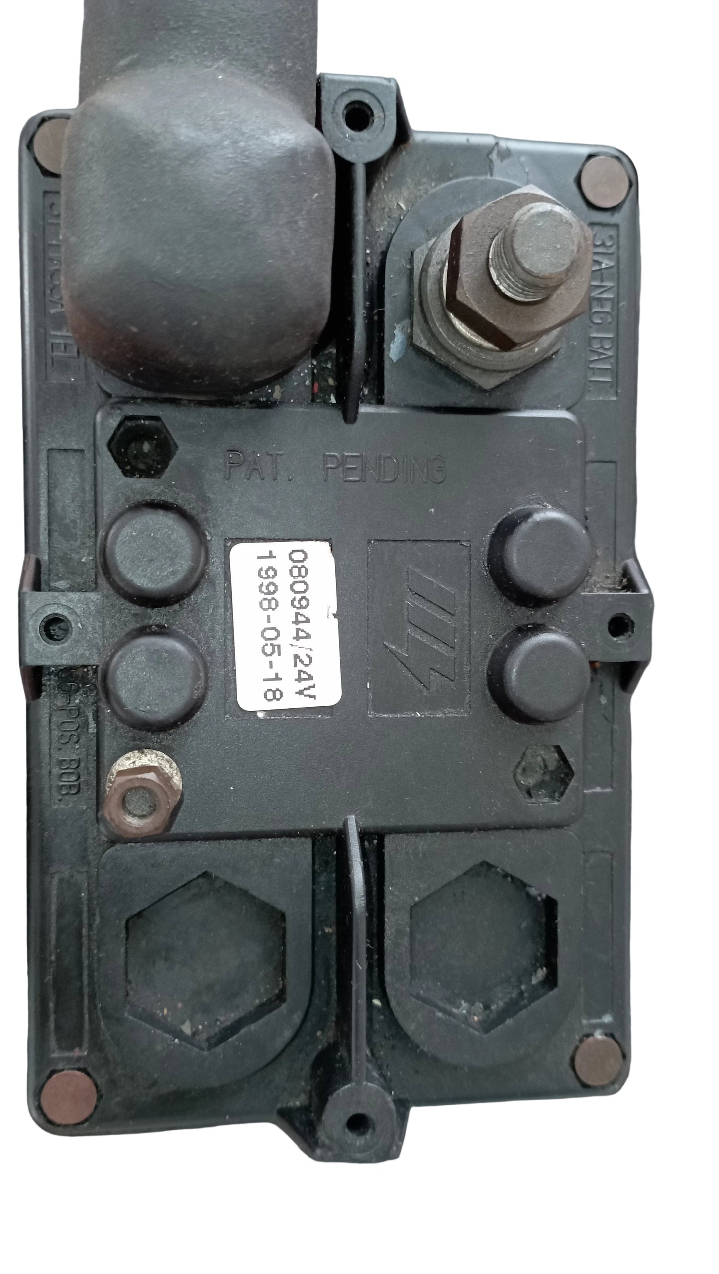 Interruttore sezionatore batteria elettrico, comprensivo di basetta di appoggio.