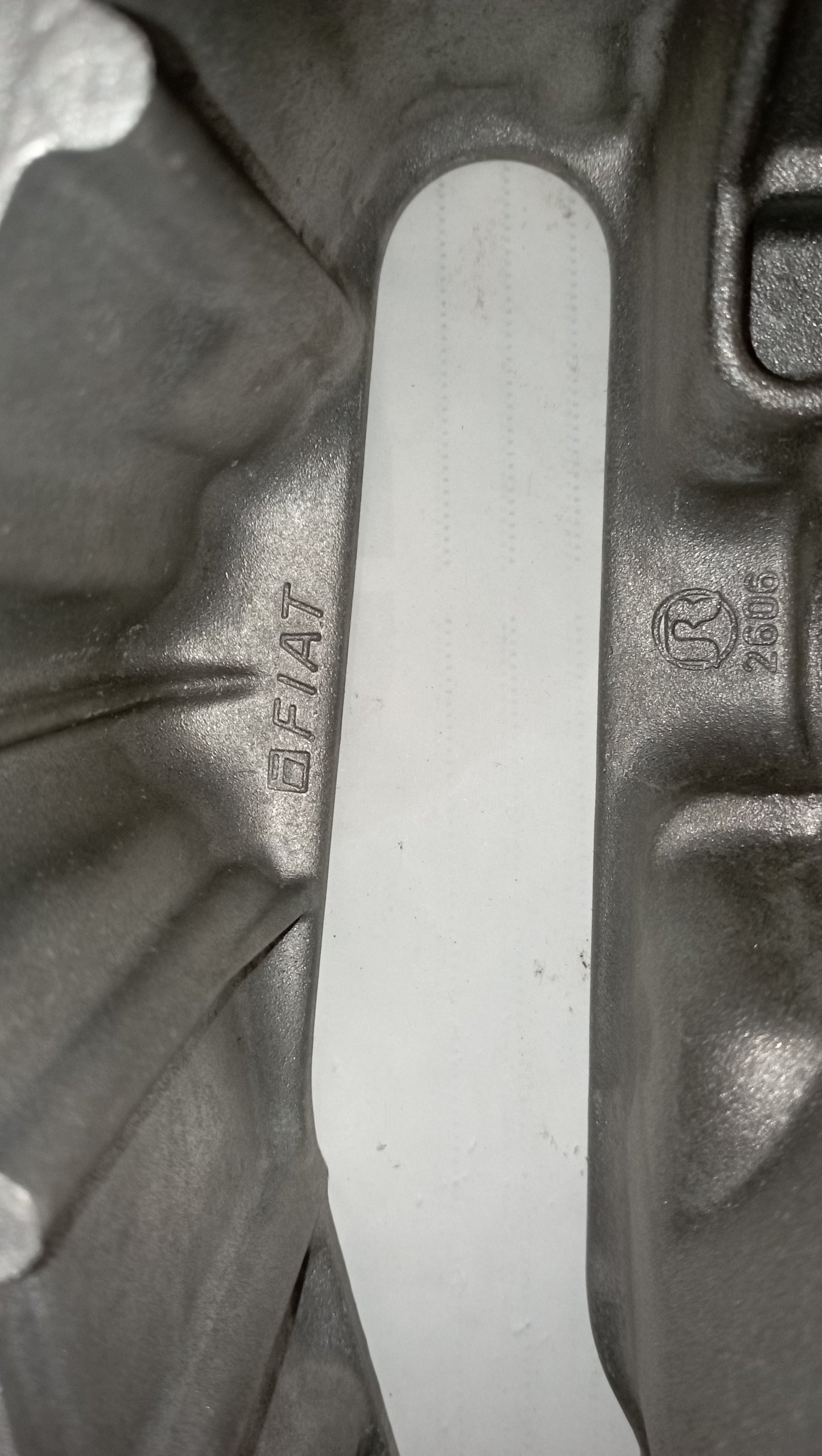 Coperchio alluminio testata motore iveco 4815663 4695252 98481108