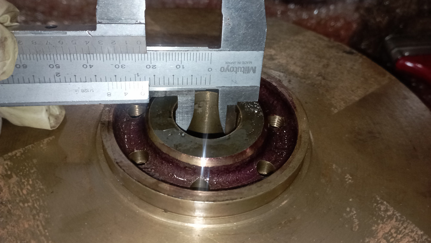 Girante in ghisa e acciaio per pompa acqua motori MWM, DEUTZ 3