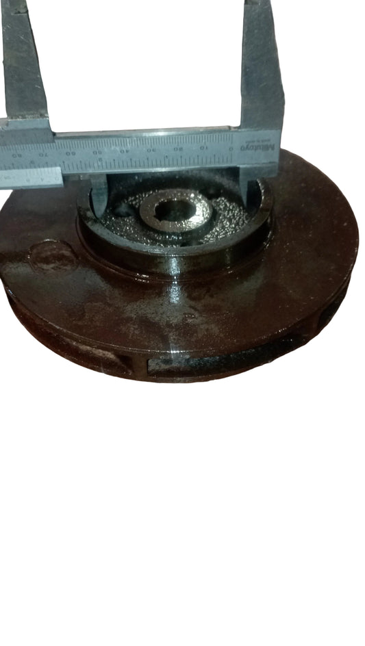 Girante in ghisa per pompa acqua motori MWM, DEUTZ 1