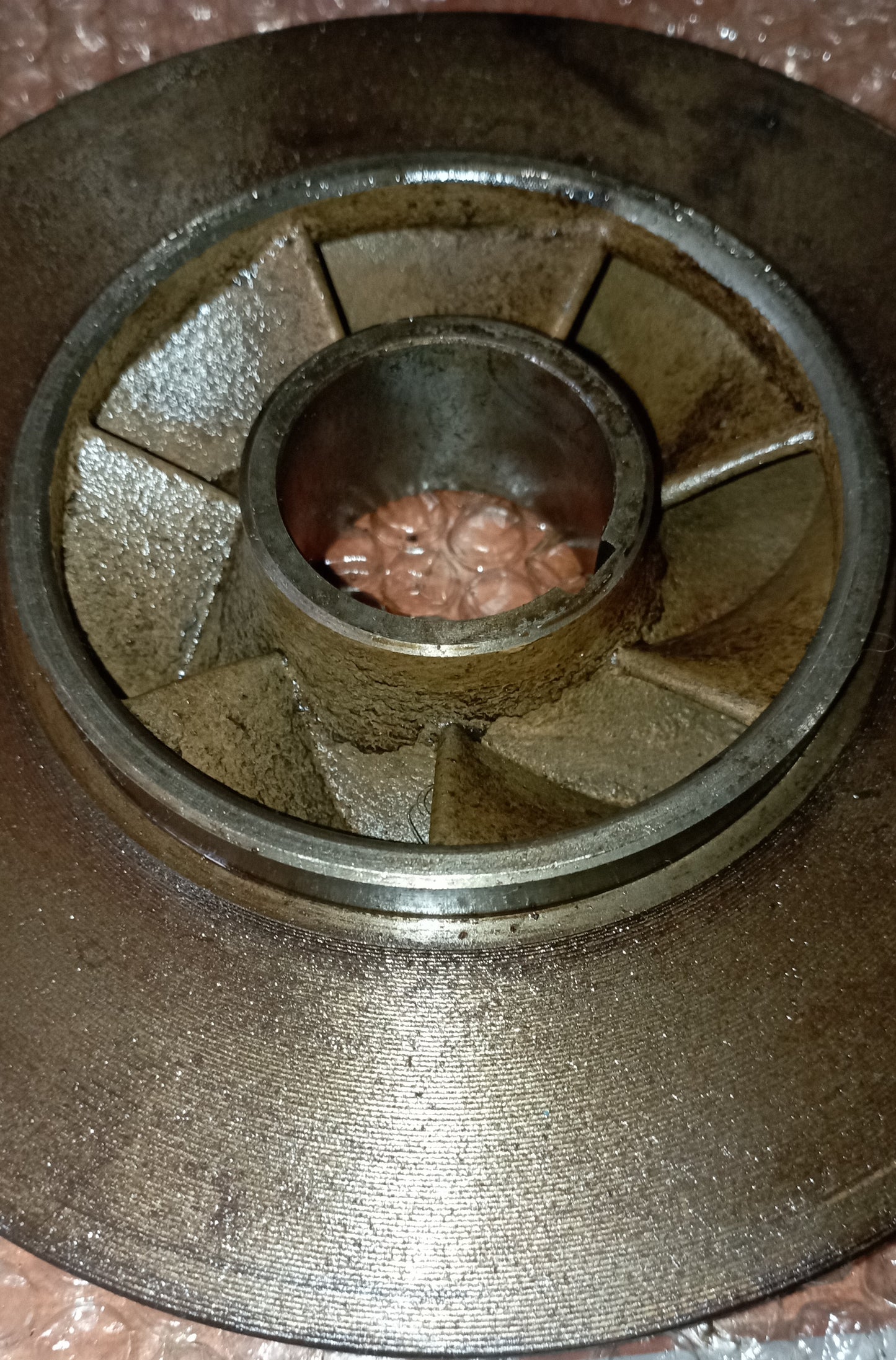 Girante in ghisa e acciaio per pompa acqua motori MWM, DEUTZ 4