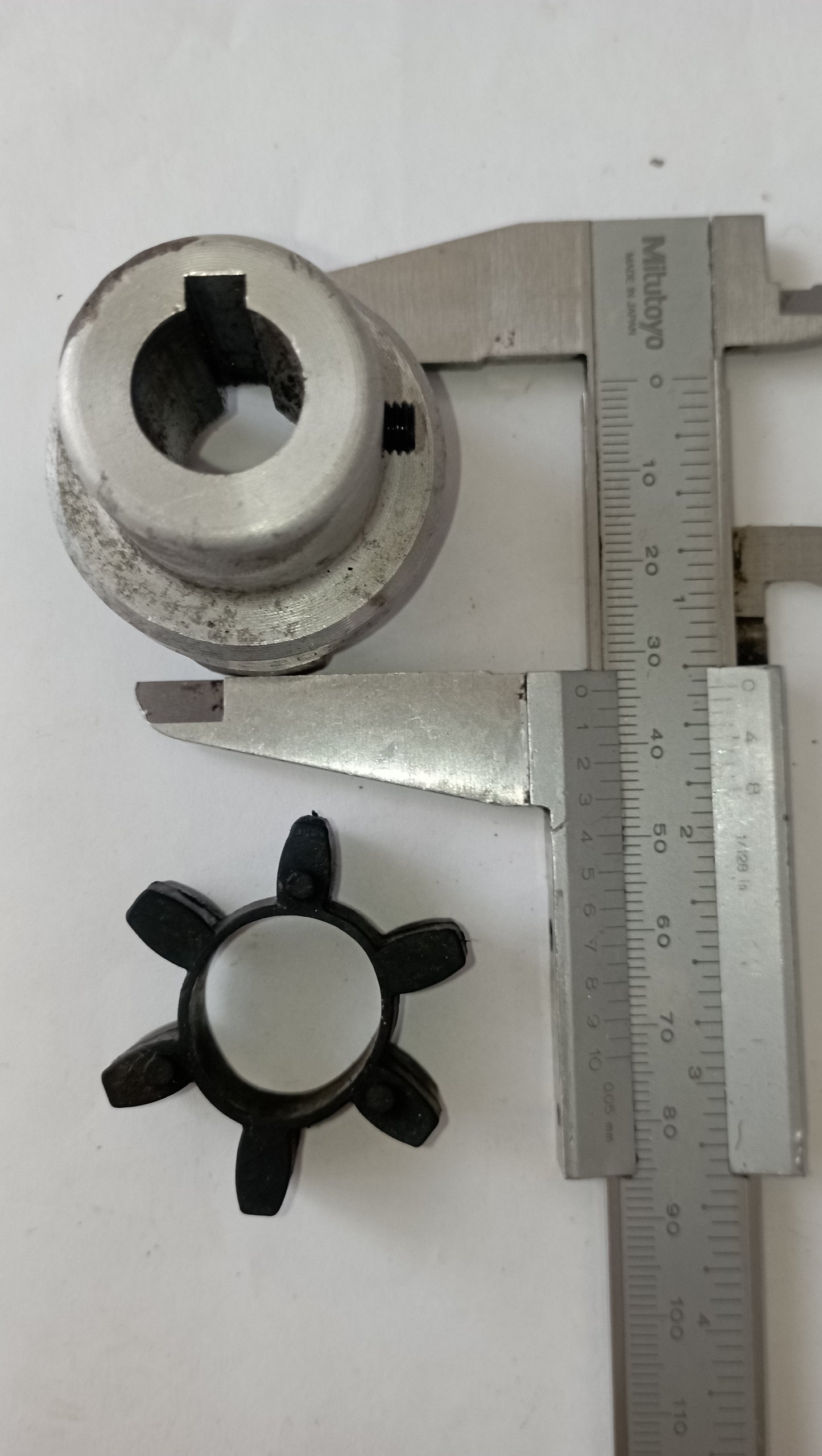 Semi giunto SGEA00M02028 con accoppiatore flessibile